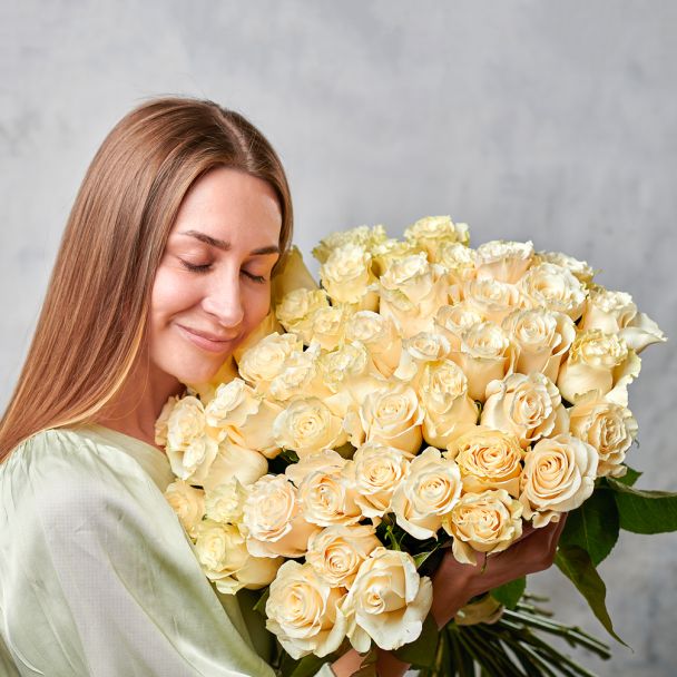 Букет из 51 белой розы