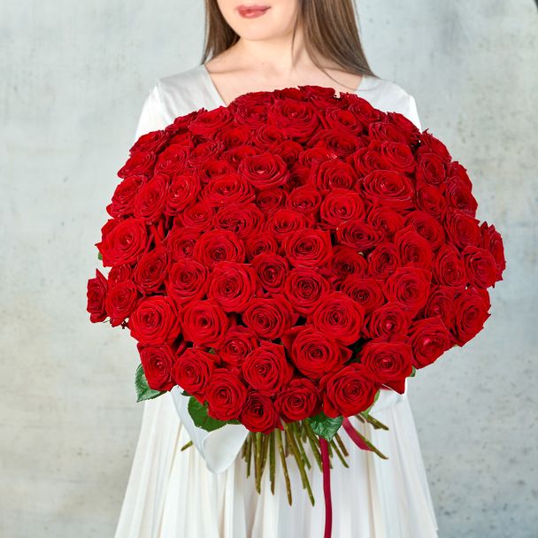 Букет из 101 красной Российской розы