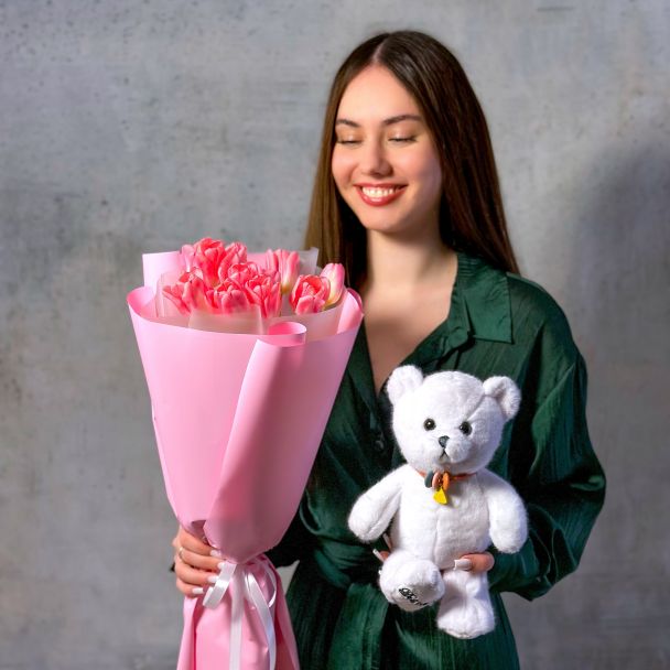 Комбо 11 розовых тюльпанов, игрушка