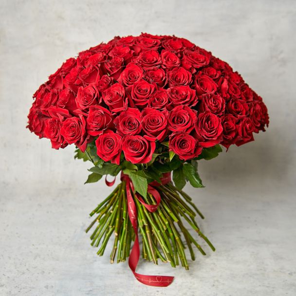 Букет из 151 красной розы
